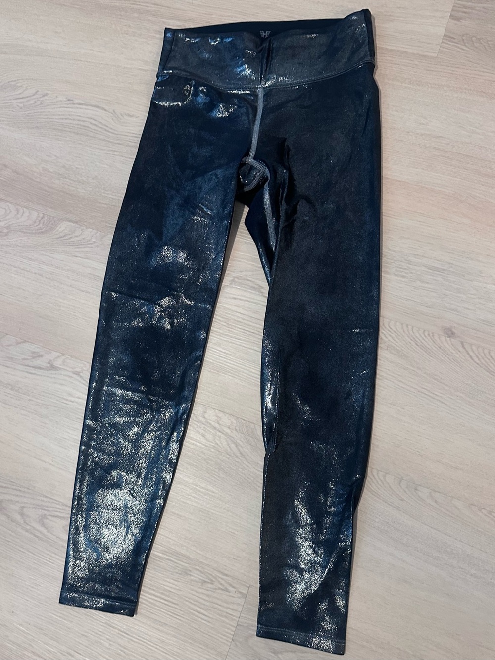 Heroine Sport Silver Shiny High-Waist Leggings